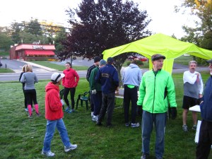 Runners starting to gather at the start.