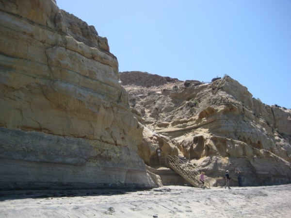 The last segment of the trail is several stairways which finally end on the beach.