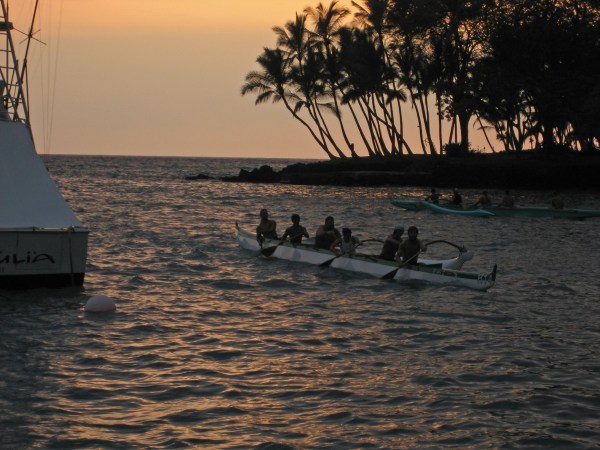Canoe racers practicing in Keauhou Bay.