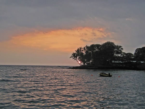 Hawai'ian sunset, Keauhou Bay.